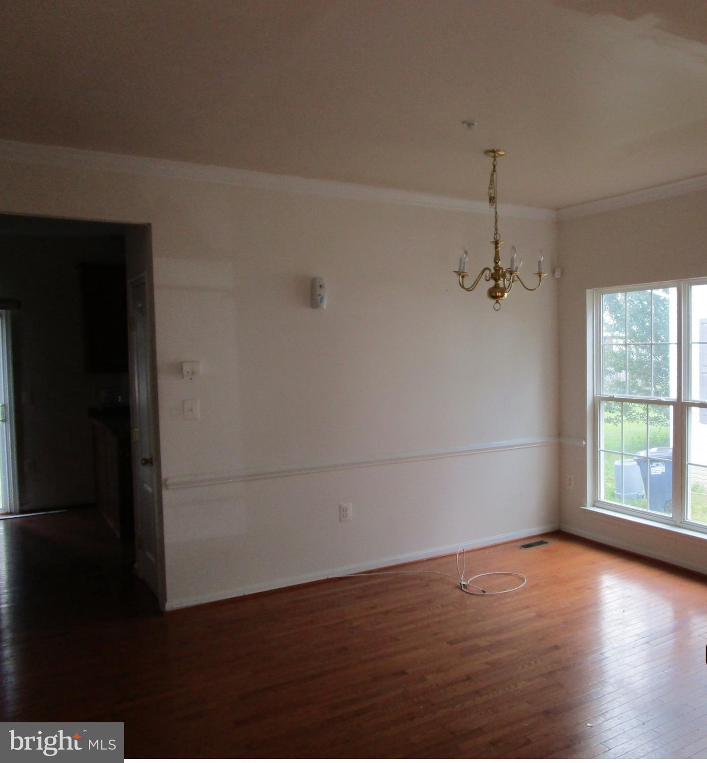 7014 Commander Howe Terrace Brandywine, MD 20613 - Photo 4 of 18 Living Room