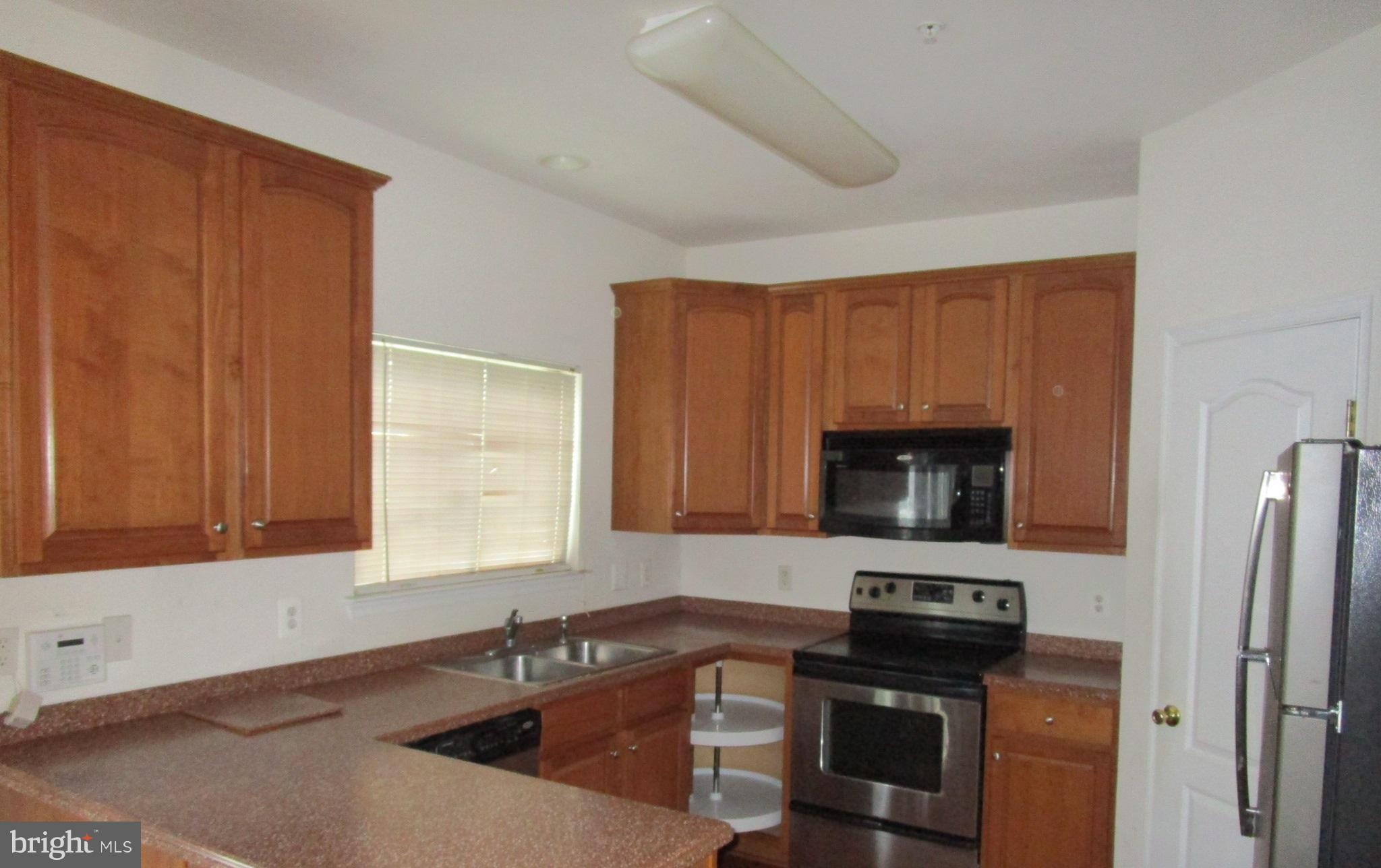 7014 Commander Howe Terrace Brandywine, MD 20613 - Photo 5 of 18 Kitchen