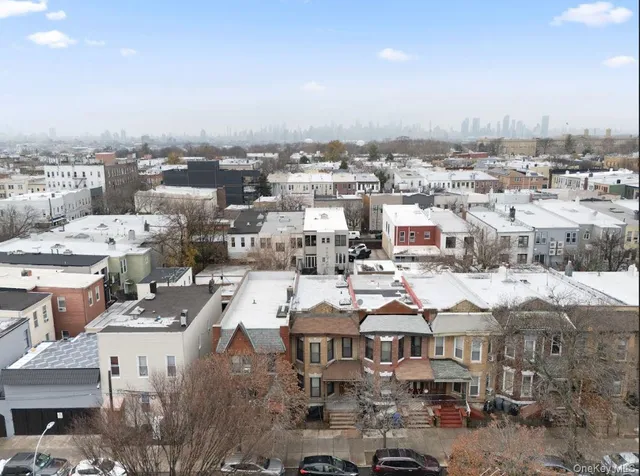 a picture of city view