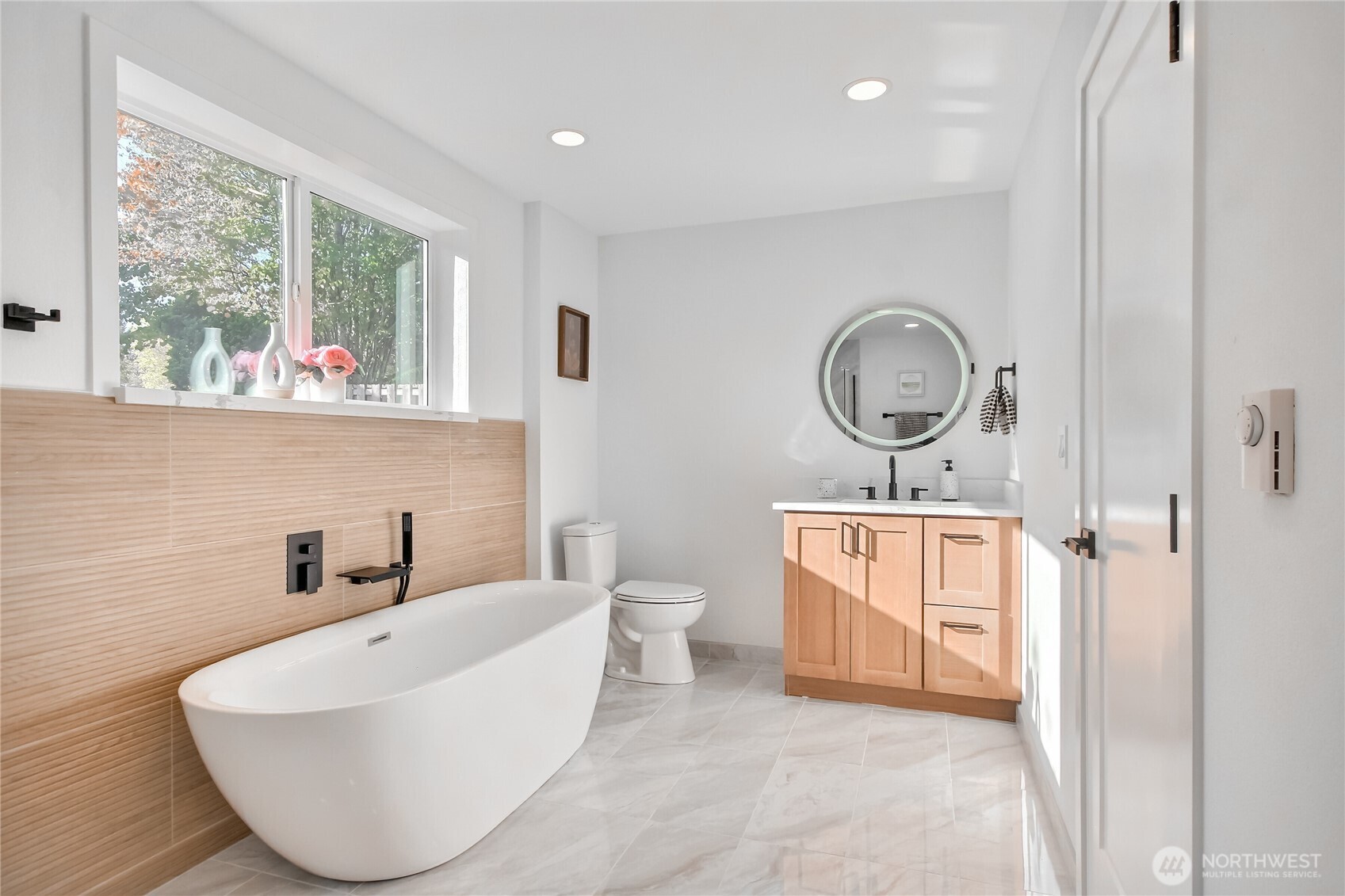 1229 Southwest 158th Street Burien, WA 98166 - Photo 12 of 40