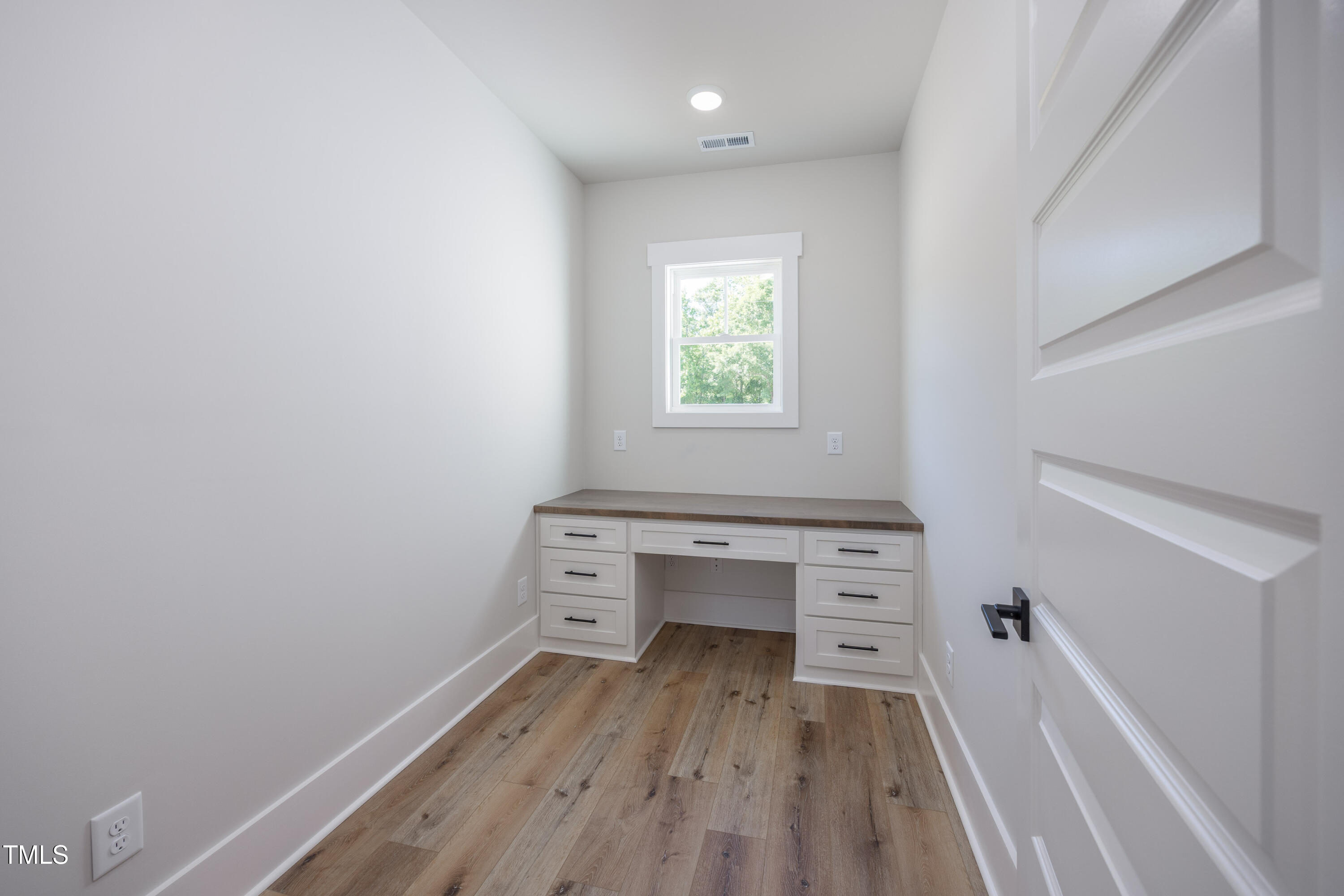 188 Banner Elk Road Benson, NC 27504 - Photo 20 of 55 Office