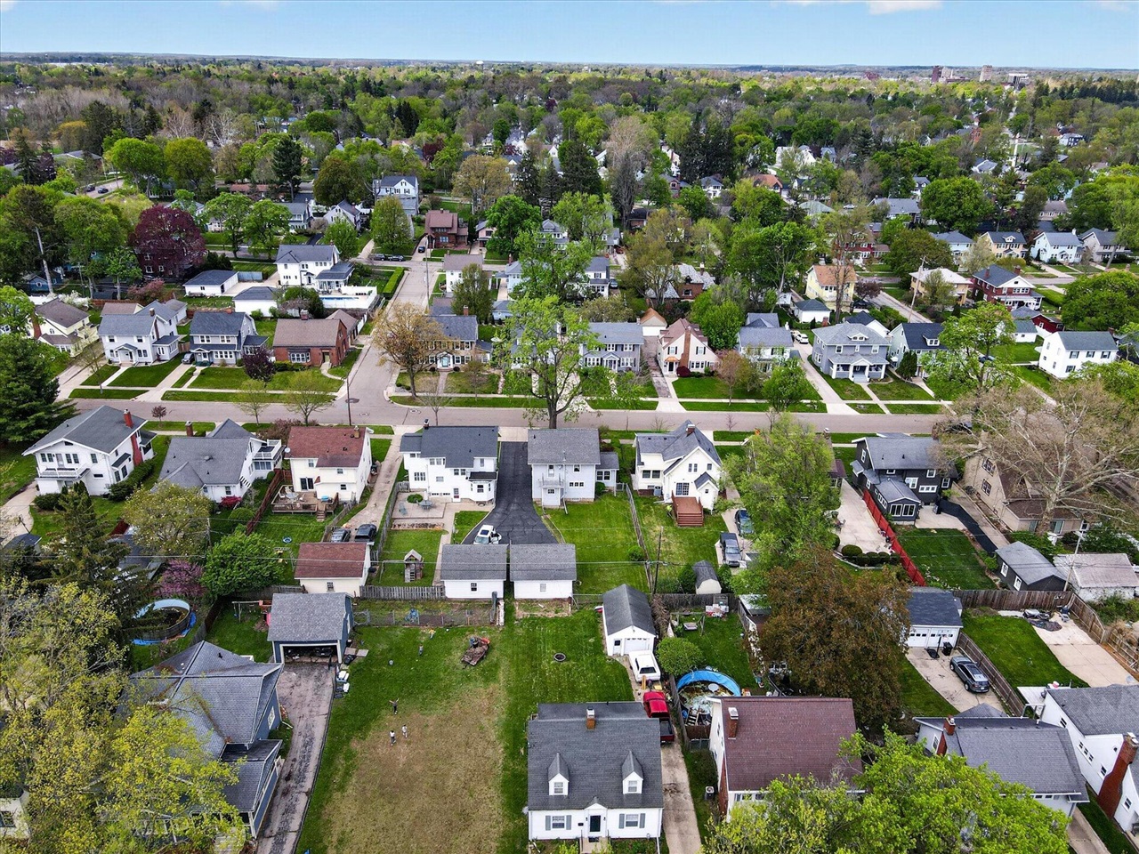 747 Crescent Road Jackson, MI 49203 - Photo 57 of 60 Gallery Image 57