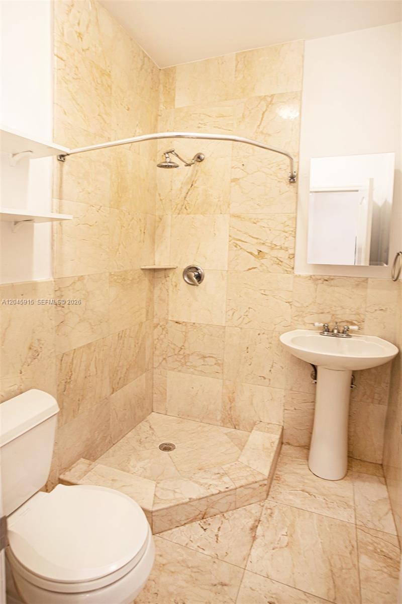 236 Southwest 28th Road Miami, FL 33129 - Photo 15 of 32 Gallery Image 15