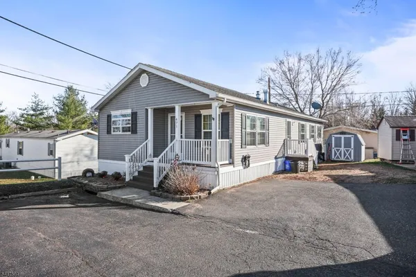 $260,000 | 471 Kenbury Road, Somerville, NJ 08876