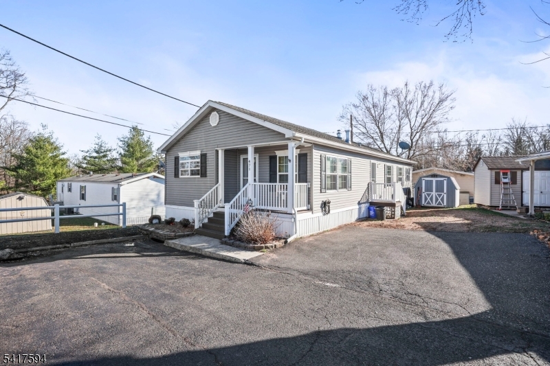 471 Kenbury Road Somerville, NJ 08876 - Photo 2 of 18