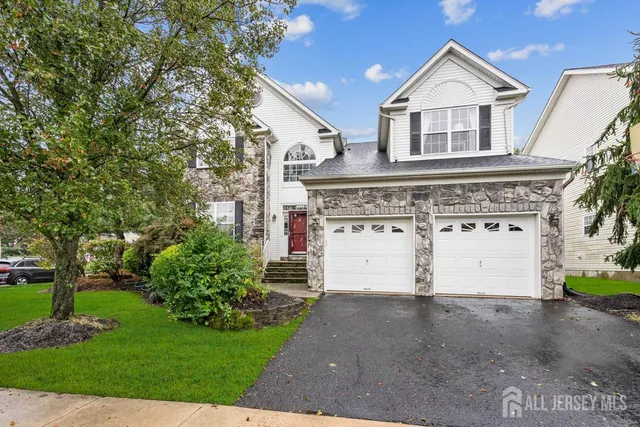 $974,900 | 18 Seminole Court, Monroe Township, NJ 08831