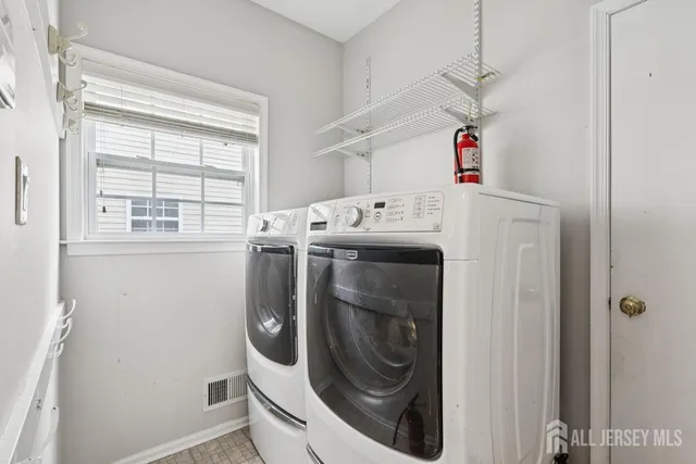 $974,900 | 18 Seminole Court, Monroe Township, NJ 08831