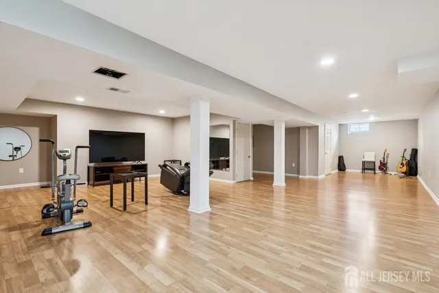 $974,900 | 18 Seminole Court, Monroe Township, NJ 08831