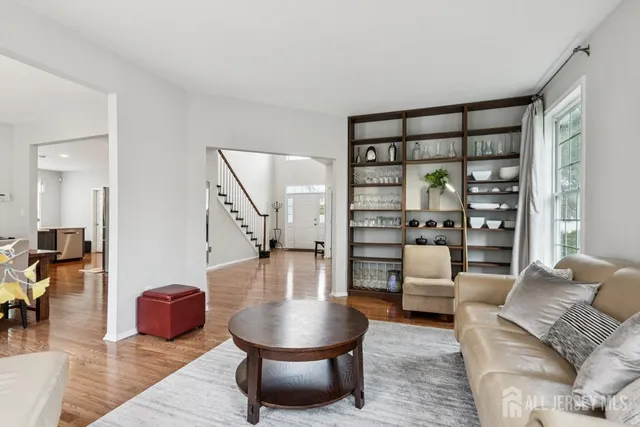 $974,900 | 18 Seminole Court, Monroe Township, NJ 08831