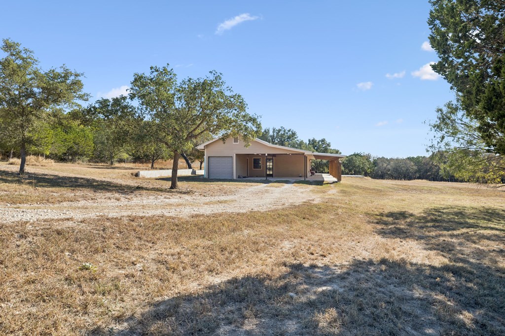 383 Elm Pass Road Center Point, TX 78010 - Photo 5 of 91 Gallery Image 5
