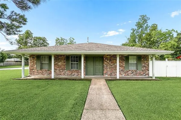 $195,900 | 1401 West Hall Avenue, Slidell, LA 70460