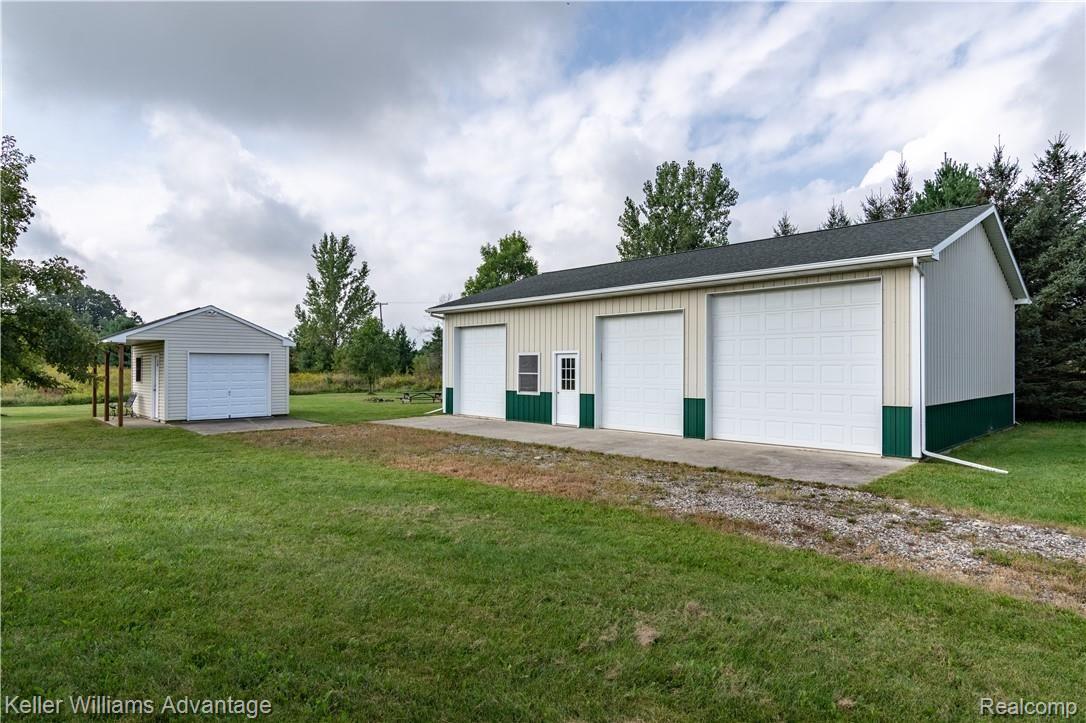 8338 Shaw Road Imlay City, MI 48444 - Photo 24 of 30 DSC_4339-HDR.jpg