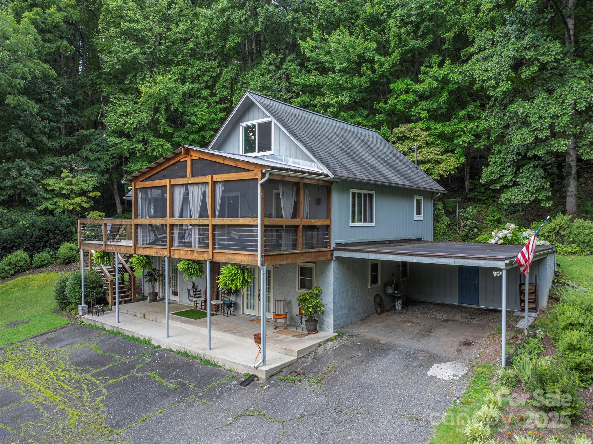 1411 Kitchens Branch Road Sylva, NC 28779 - Photo 6 of 33