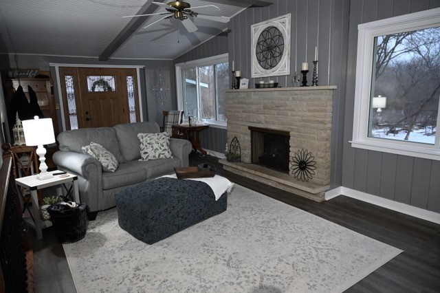 121 Spring Beach Way Cary, IL 60013 - Photo 8 of 38