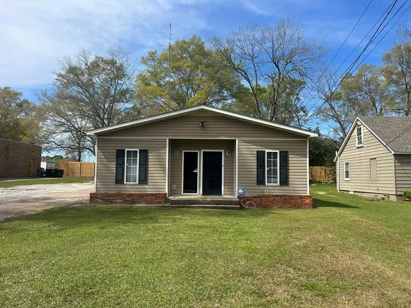 $1,500 | 1450 Hartford Highway, Dothan, AL 36301