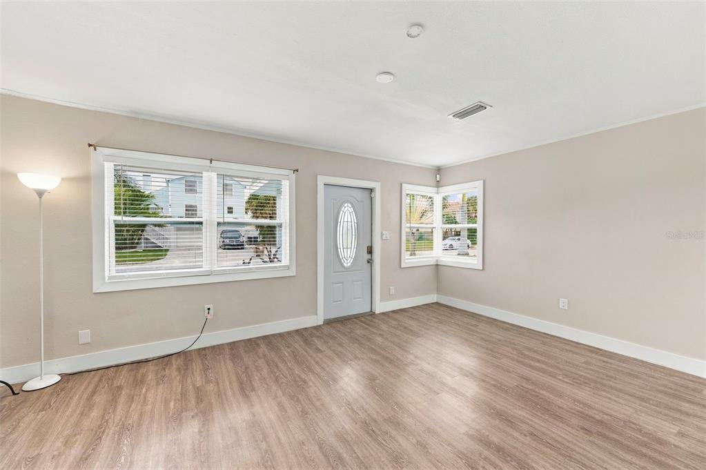 15424 2nd Street East Madeira Beach, FL 33708 - Photo 13 of 69 Gallery Image 13