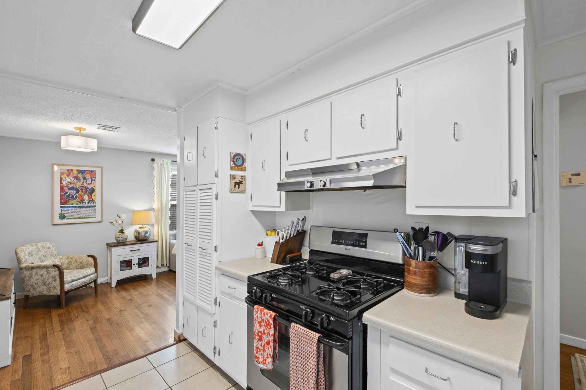 1118 Wilbec Road Memphis, TN 38117 - Photo 7 of 22