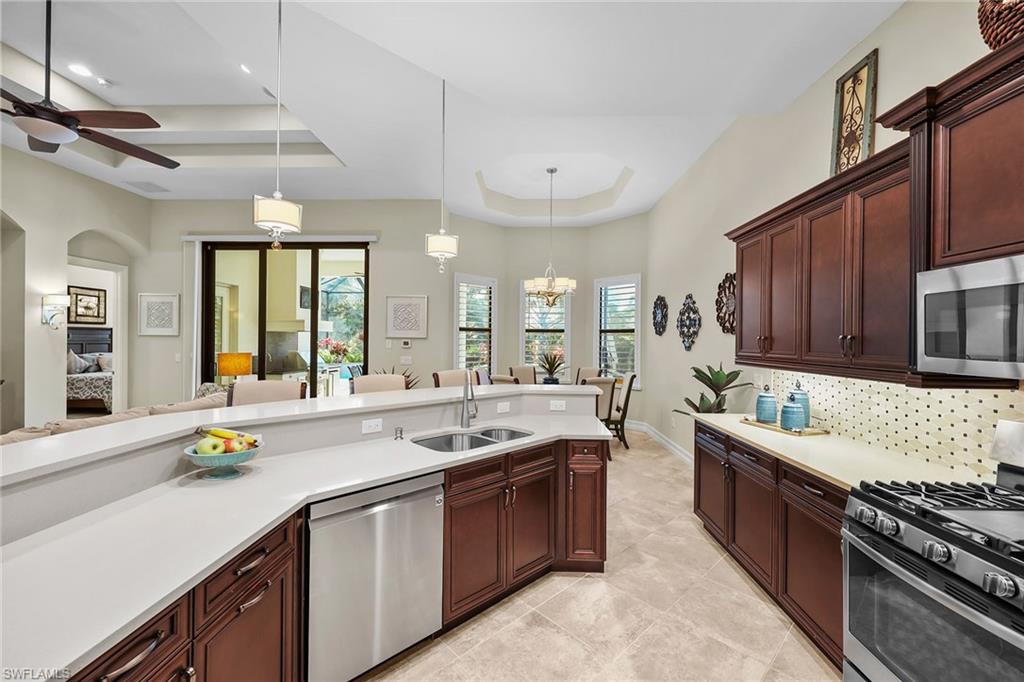 6513 Roma Way Naples, FL 34113 - Photo 12 of 50 Gallery Image 12