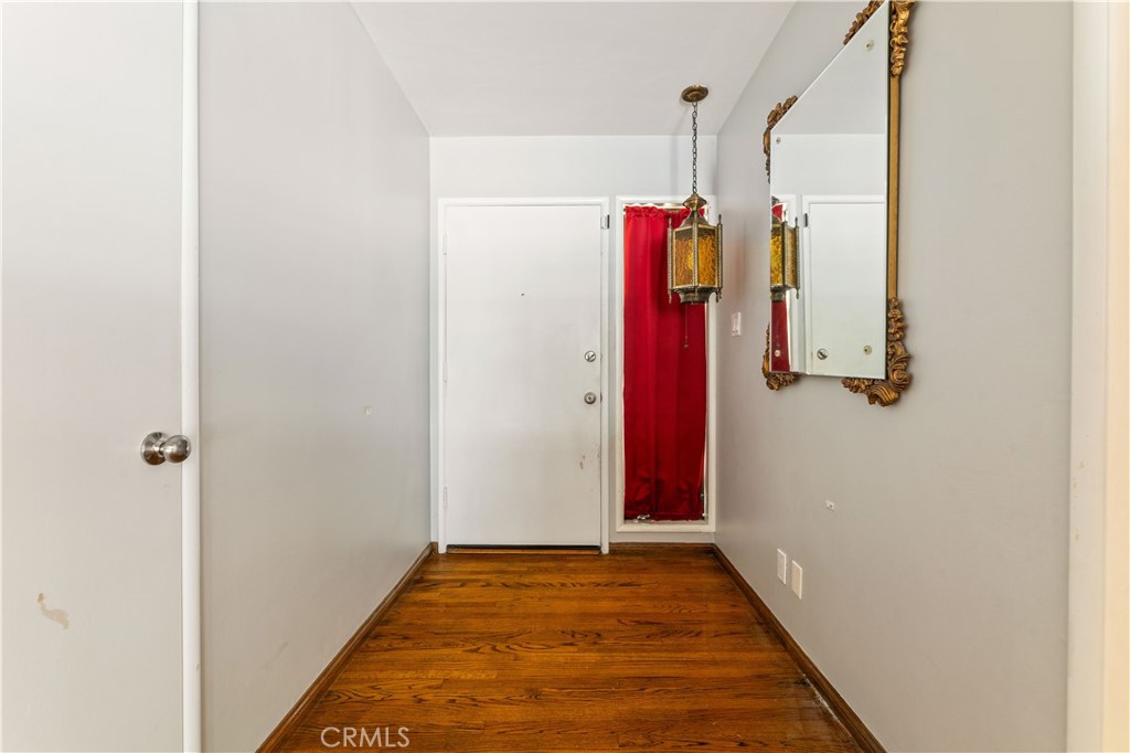 652 Solway Street Glendale, CA 91206 - Photo 16 of 30