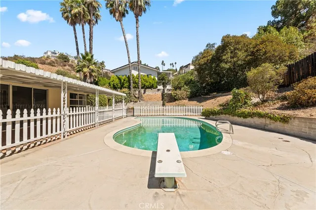 $1,300,000 | 652 Solway Street, Glendale, CA 91206