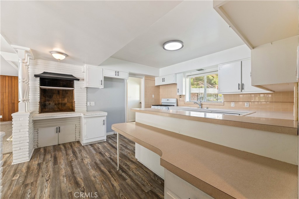 652 Solway Street Glendale, CA 91206 - Photo 6 of 30