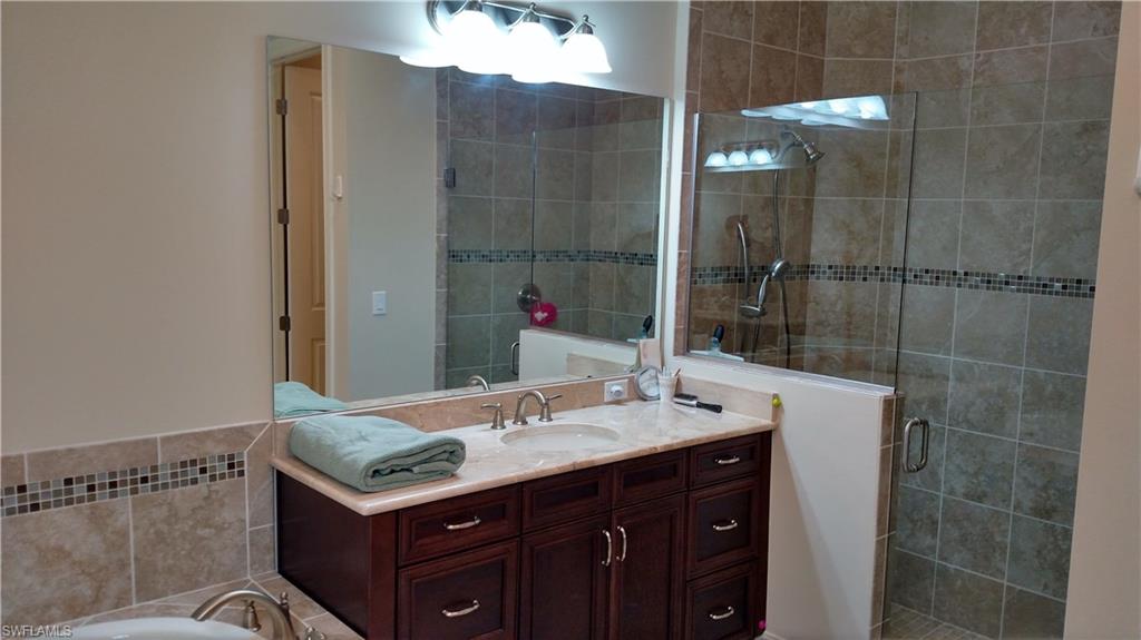 6615 Roma Way Naples, FL 34113 - Photo 16 of 25 Gallery Image 16