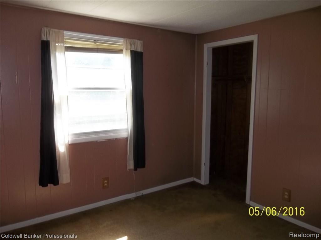 3817 Jones Road North Branch, MI 48461 - Photo 20 of 32 100_1686.JPG