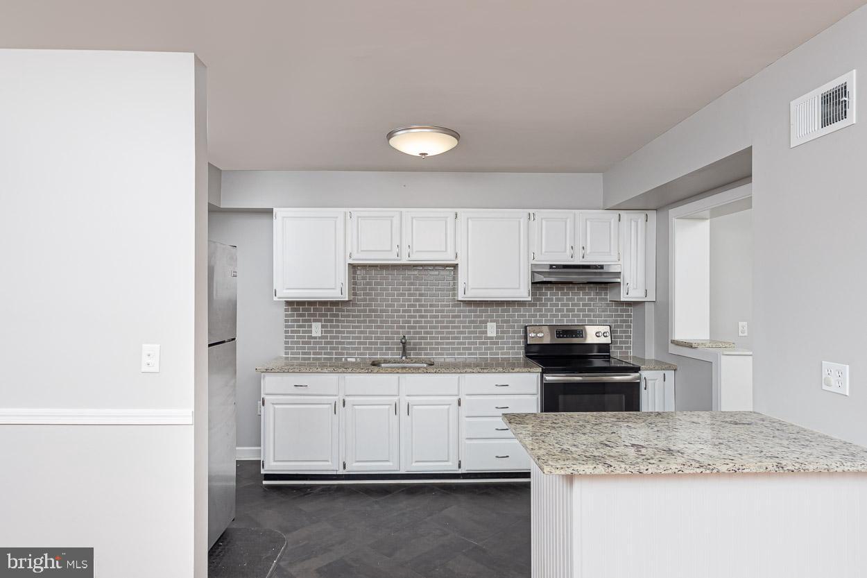 1900 Holborn Road Dundalk, MD 21222 - Photo 3 of 47