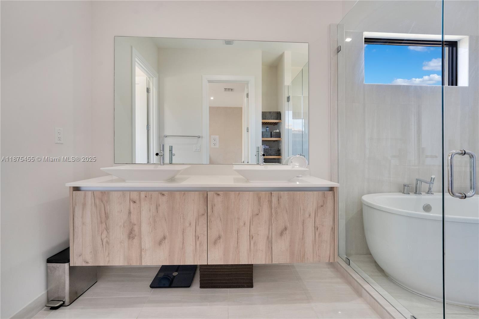 8279 Northwest 43rd Street Doral, FL 33166 - Photo 19 of 56 Insuite.