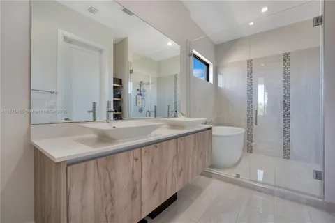 $1,175,000 | 8279 Northwest 43rd Street, Doral, FL 33166