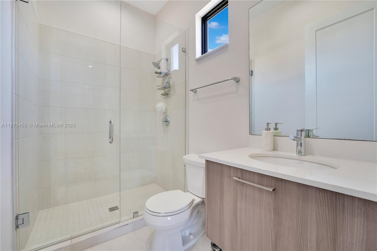 8279 Northwest 43rd Street Doral, FL 33166 - Photo 22 of 56 Insuite.