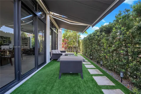 $1,175,000 | 8279 Northwest 43rd Street, Doral, FL 33166