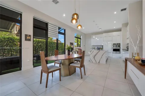 $1,175,000 | 8279 Northwest 43rd Street, Doral, FL 33166