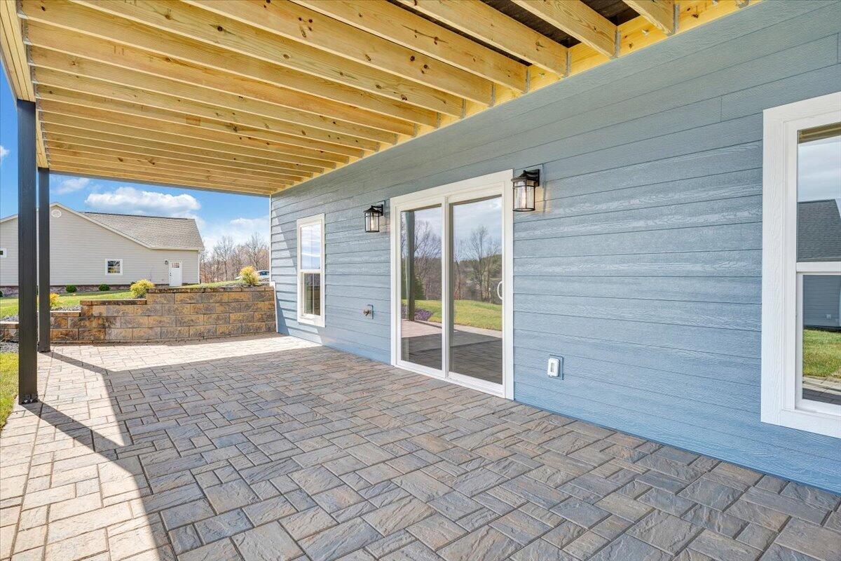 27 Smokehouse Road Moneta, VA 24121 - Photo 92 of 144 088-MIB00674