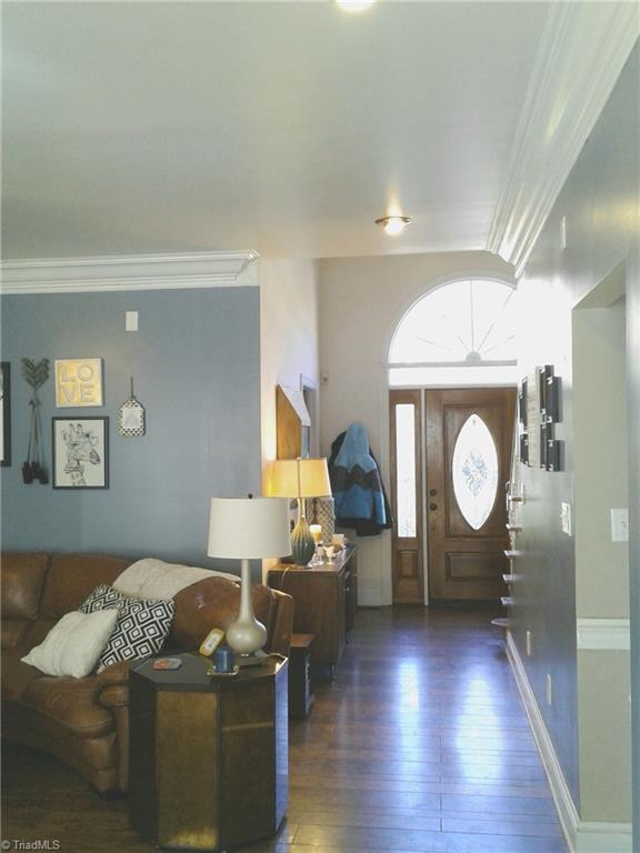 352 Beech Ridge Road Thomasville, NC 27360 - Photo 14 of 30 BEAUTIFUL lighting looking into entry