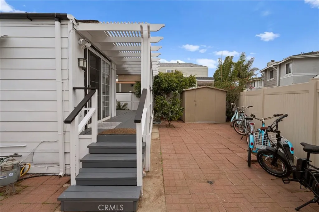 6550 Ponto, Unit 17 Carlsbad, CA 92011 - Photo 6 of 48 a view of entryway with a front door