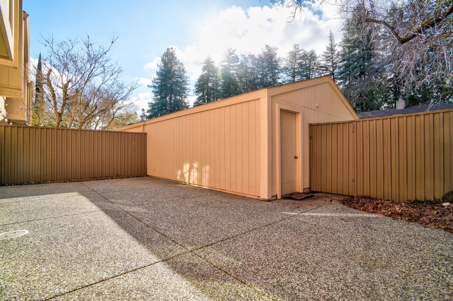 151 Hartnell Place Sacramento, CA 95825 - Photo 13 of 35 a view of a garage
