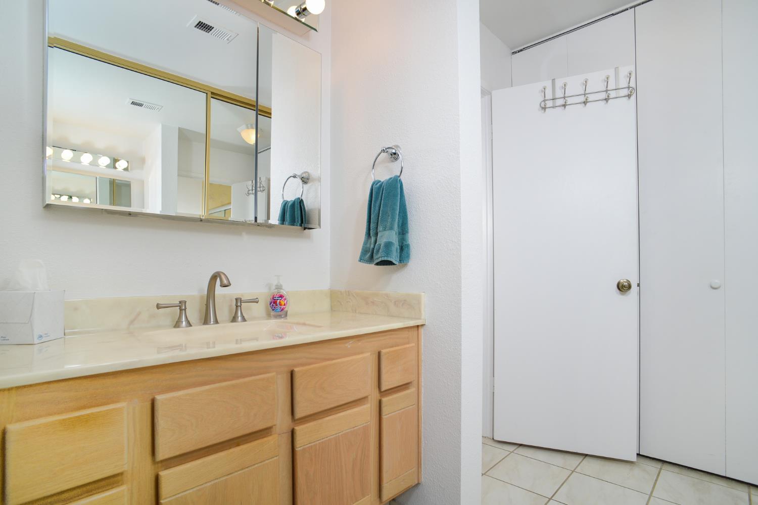 151 Hartnell Place Sacramento, CA 95825 - Photo 16 of 33