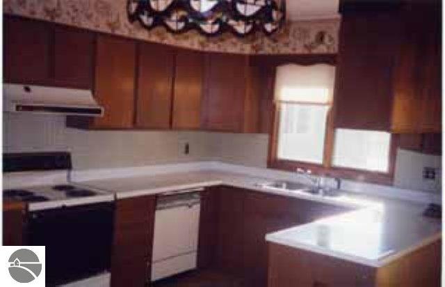 8870 Lynn Road Bellaire, MI 49615 - Photo 3 of 4 1675494-2.JPG