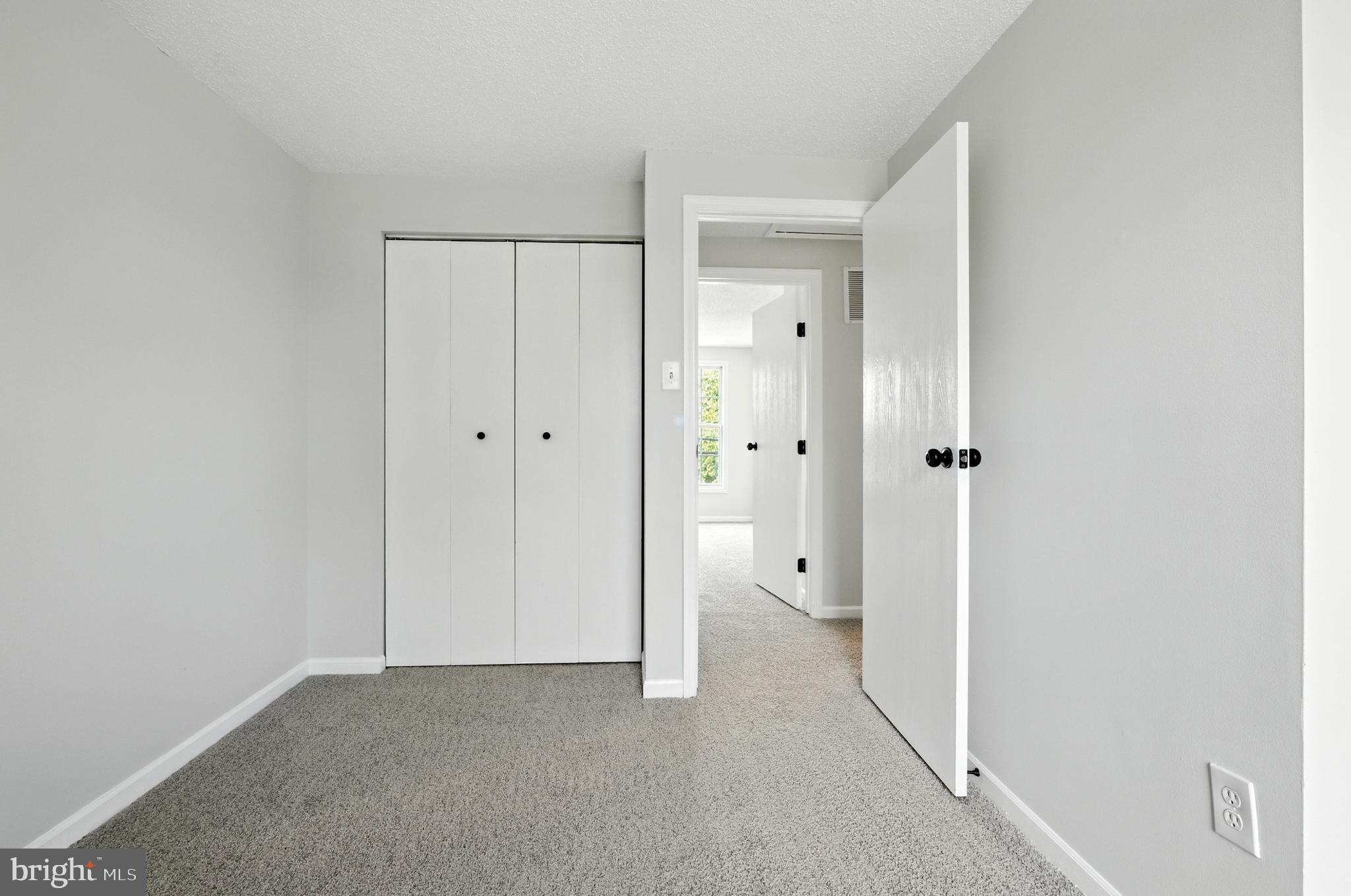 209 Magnolia Terrace Baltimore, MD 21221 - Photo 20 of 50 a view of room with walk in closet