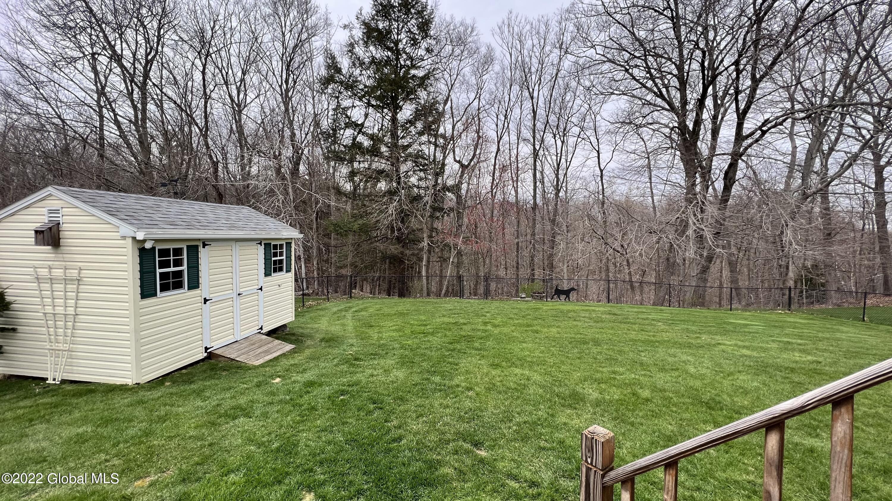 135 Trinity Place Bethlehem, NY 12158 - Photo 12 of 48 IMG_3281