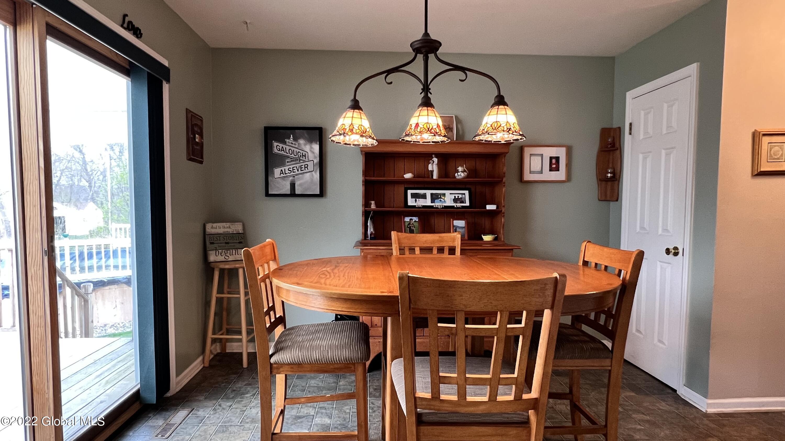 135 Trinity Place Bethlehem, NY 12158 - Photo 25 of 48 IMG_3362