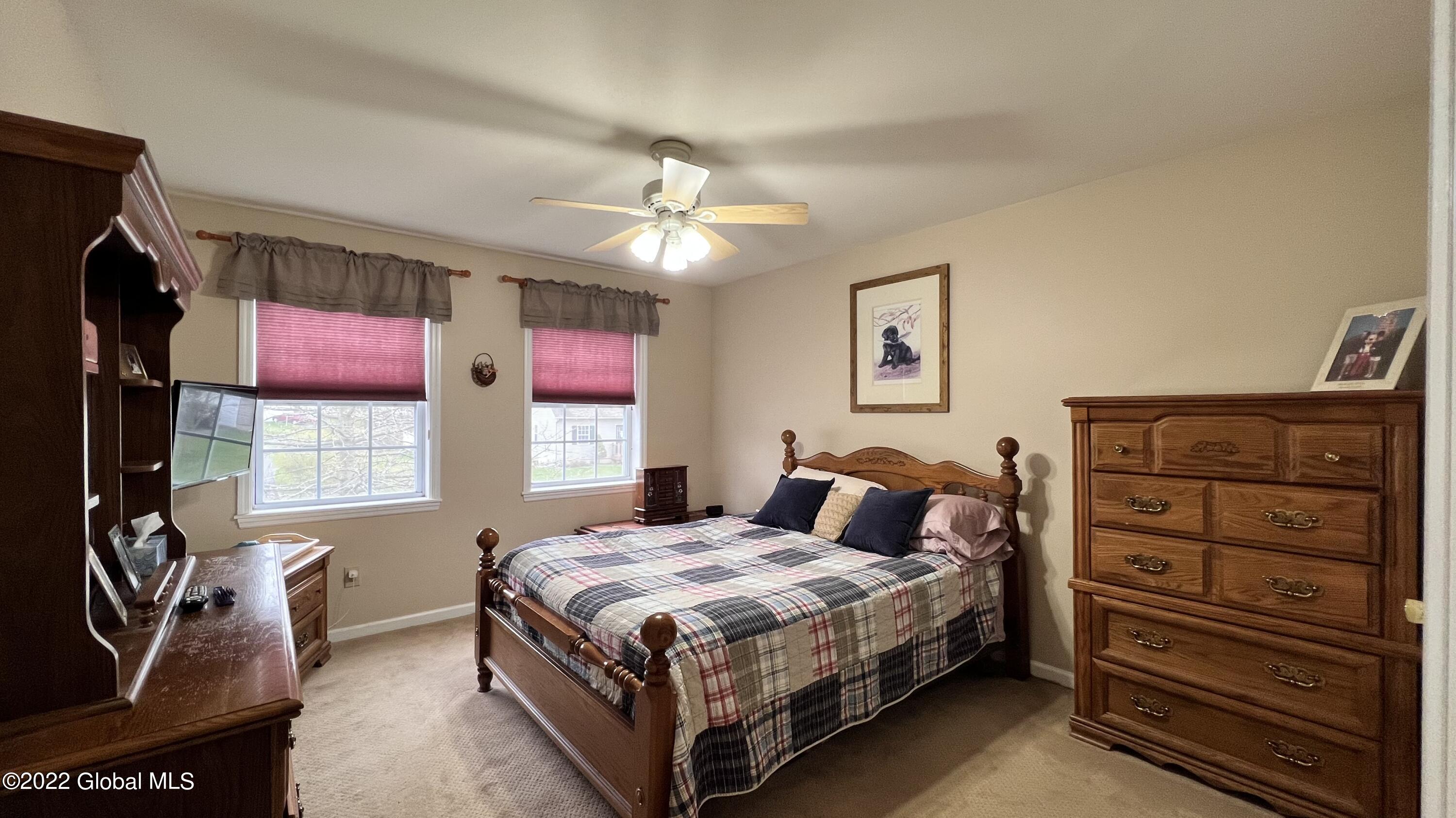 135 Trinity Place Bethlehem, NY 12158 - Photo 31 of 48 IMG_3393