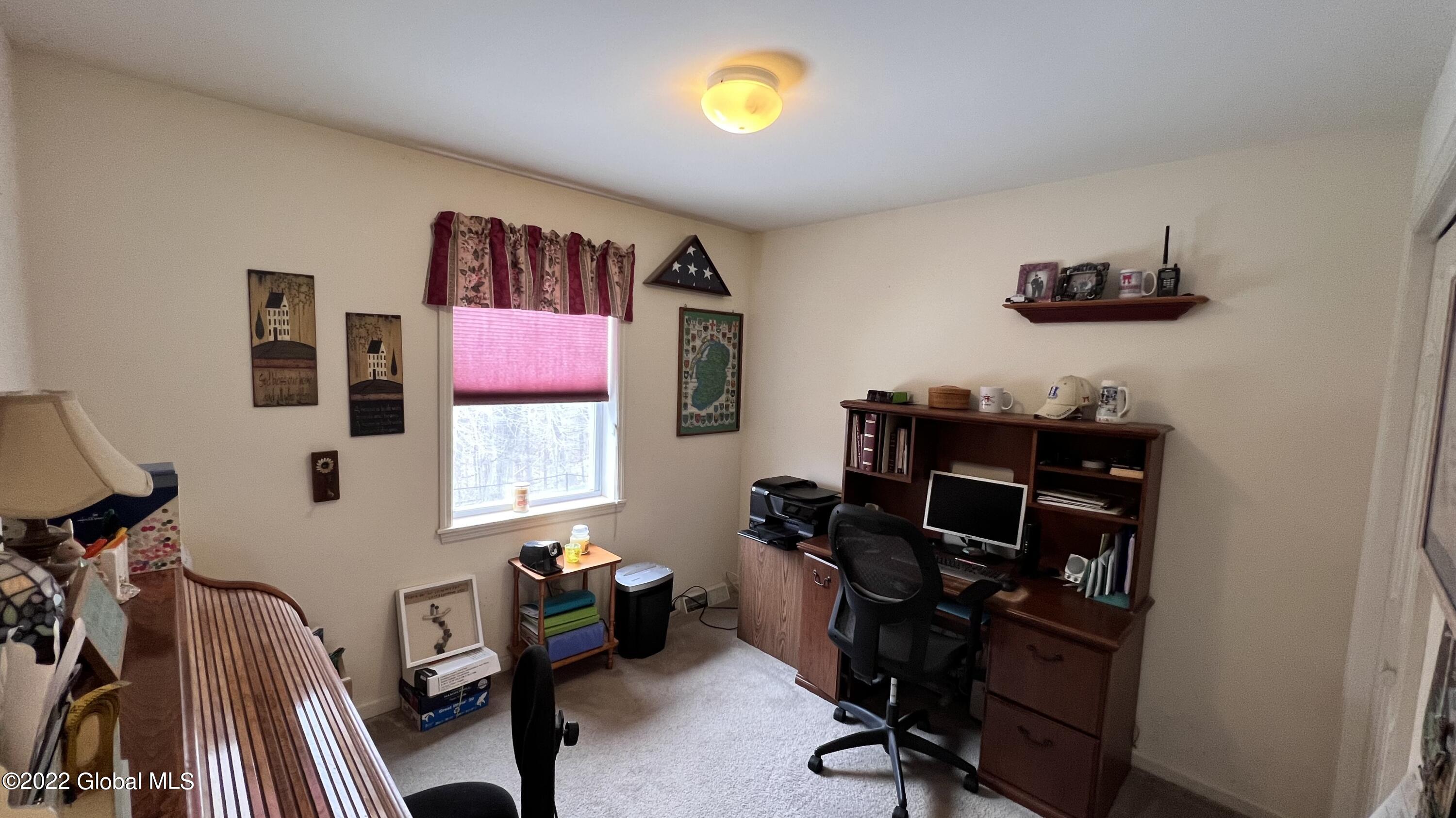 135 Trinity Place Bethlehem, NY 12158 - Photo 33 of 48 IMG_3384