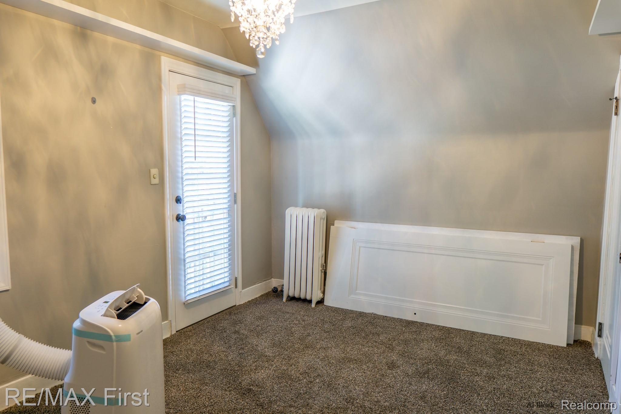 25 Sylvan Avenue Pleasant Ridge, MI 48069 - Photo 32 of 42 DSC05938.jpg