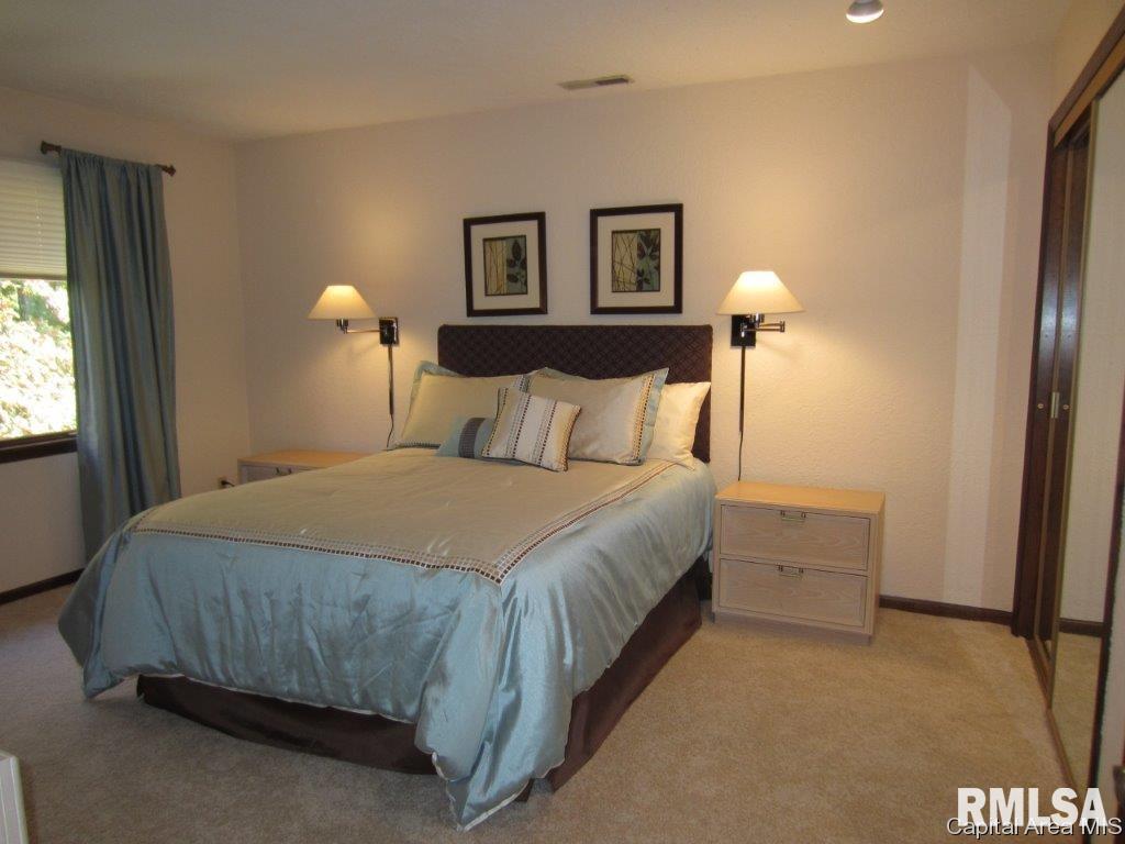 2201 Augusta Drive Springfield, IL 62704 - Photo 18 of 23