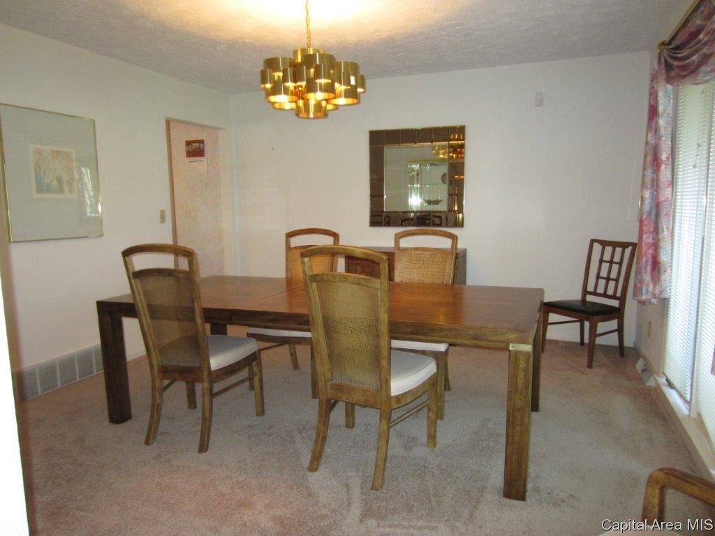 2201 Augusta Drive Springfield, IL 62704 - Photo 7 of 23