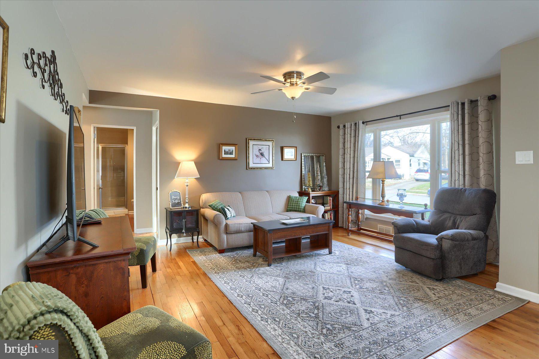 1181 Kingsley Road Camp Hill, PA 17011 - Photo 5 of 40 a living room with furniture windows and a table