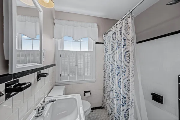 $365,900 | 406 Greenlow Road, Baltimore, MD 21228