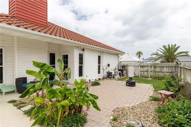 $3,000 | 15833 Cuttysark Street, Corpus Christi, TX 78418